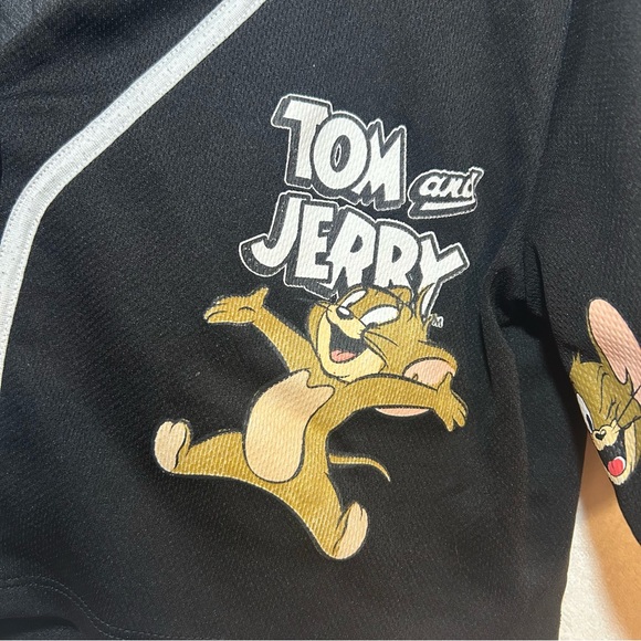 Tom & Jerry Size S Black Mesh Crop Top Jersey‎ Short Sleeve V Neck 3 Buttons - Picture 2 of 10